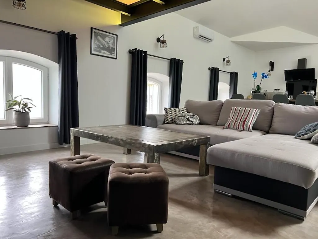 Loft Design Apartment Lapalud